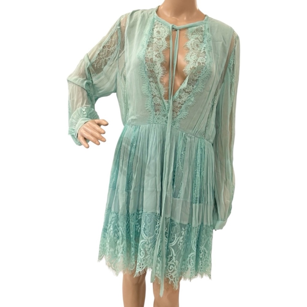 Myconos Lace Long Sleeve Dress